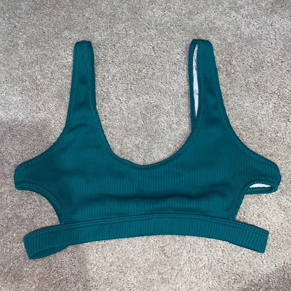 swimsuit top, size small